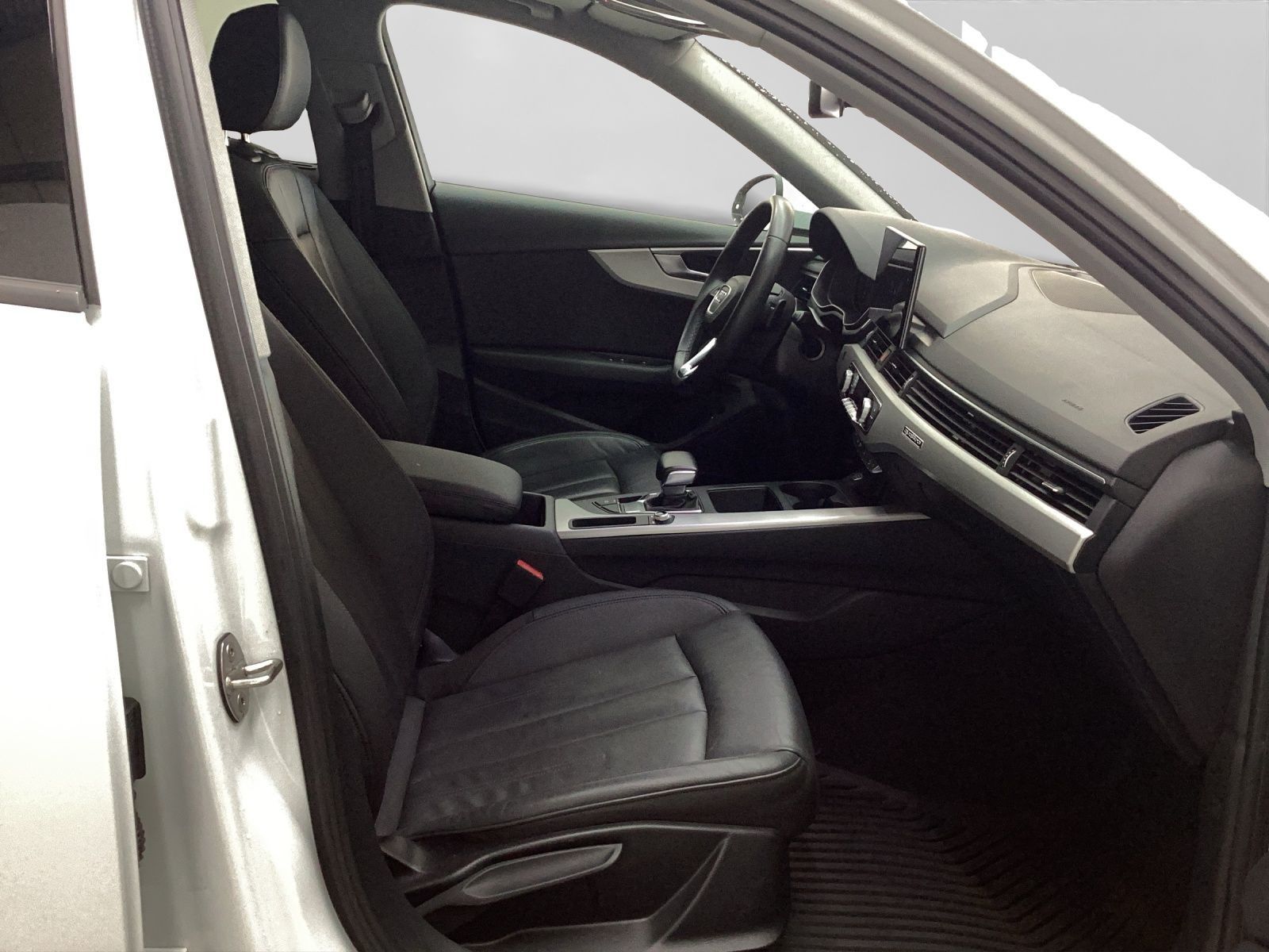 Audi A4 Allroad 40 TDI Q LEDER AHK PANO LED