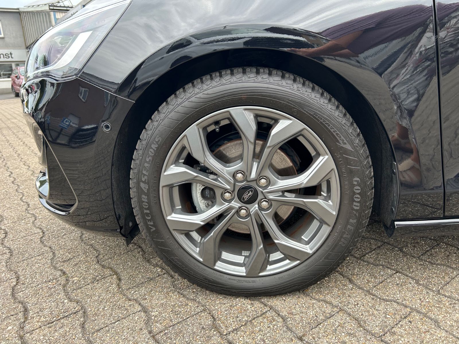 Ford Focus Kombi ST-Line X 155 Auto. +el.Heckkl.+++
