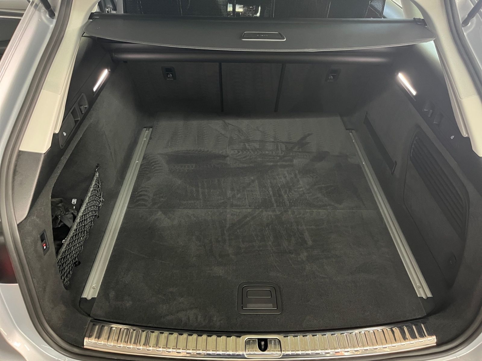 Audi A6 Avant 45 TDI quattro s-lineBusiPaket AHK RFK