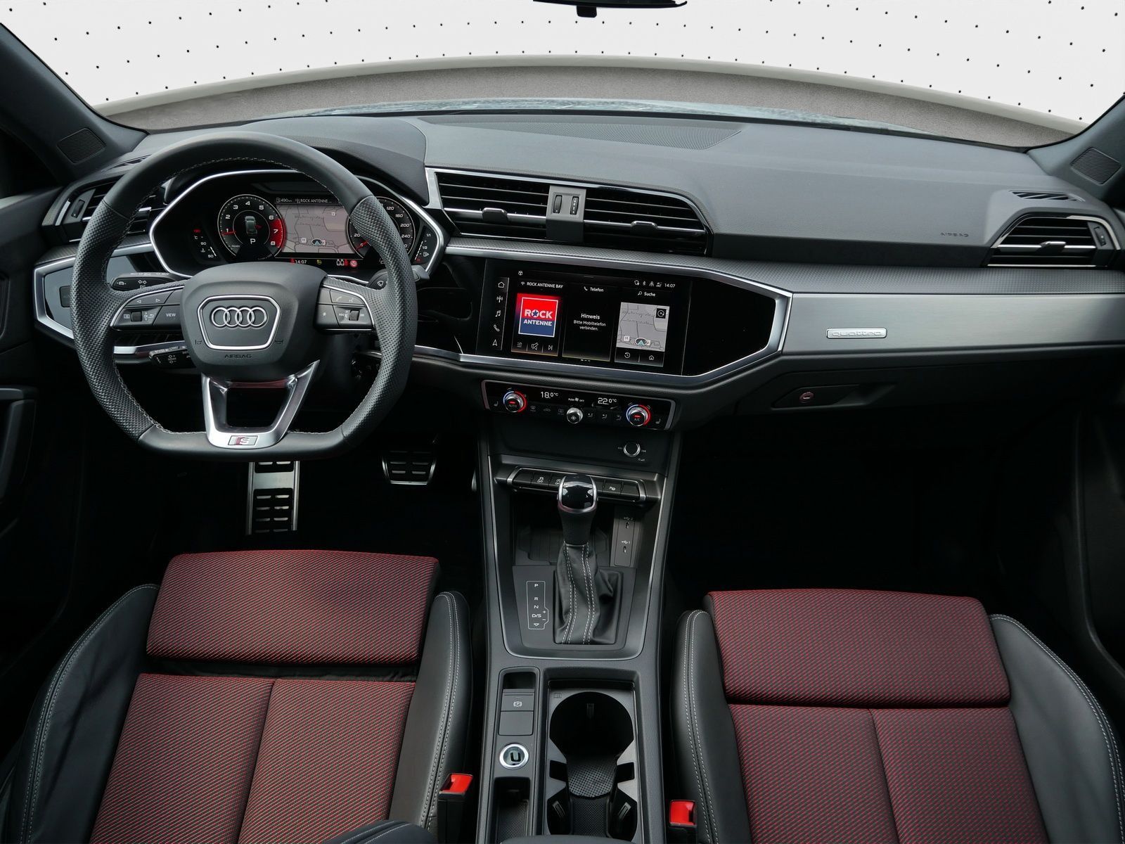 Audi Q3 40 TFSI qu. S line - Samsaru's Car Outlet