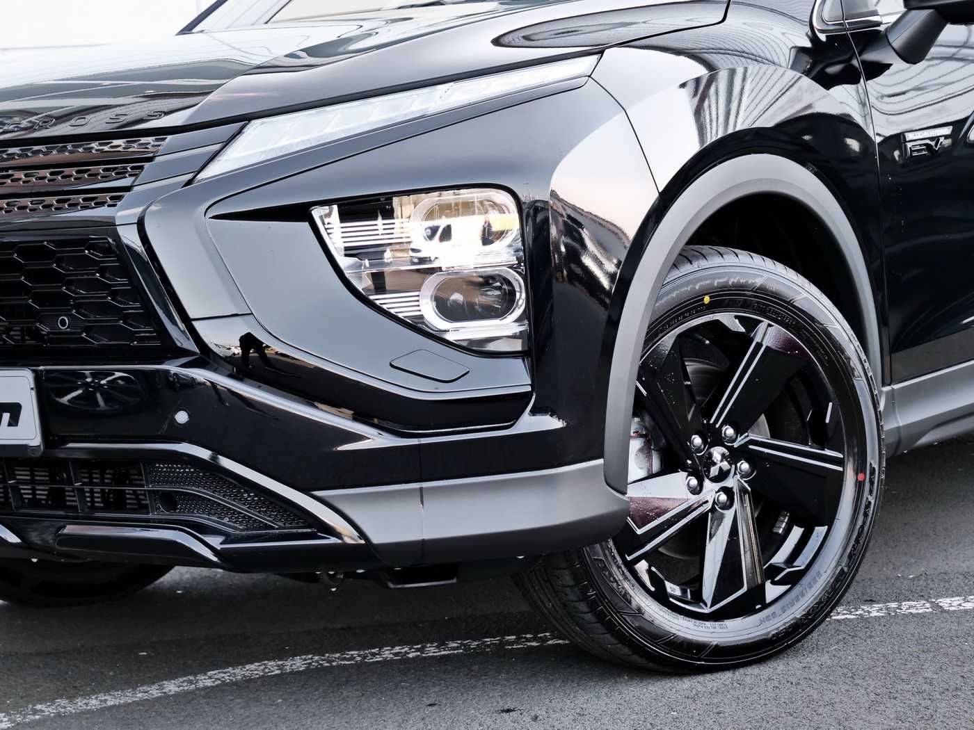 Mitsubishi Eclipse Cross Plug-In Hybrid Select Black ALLRAD