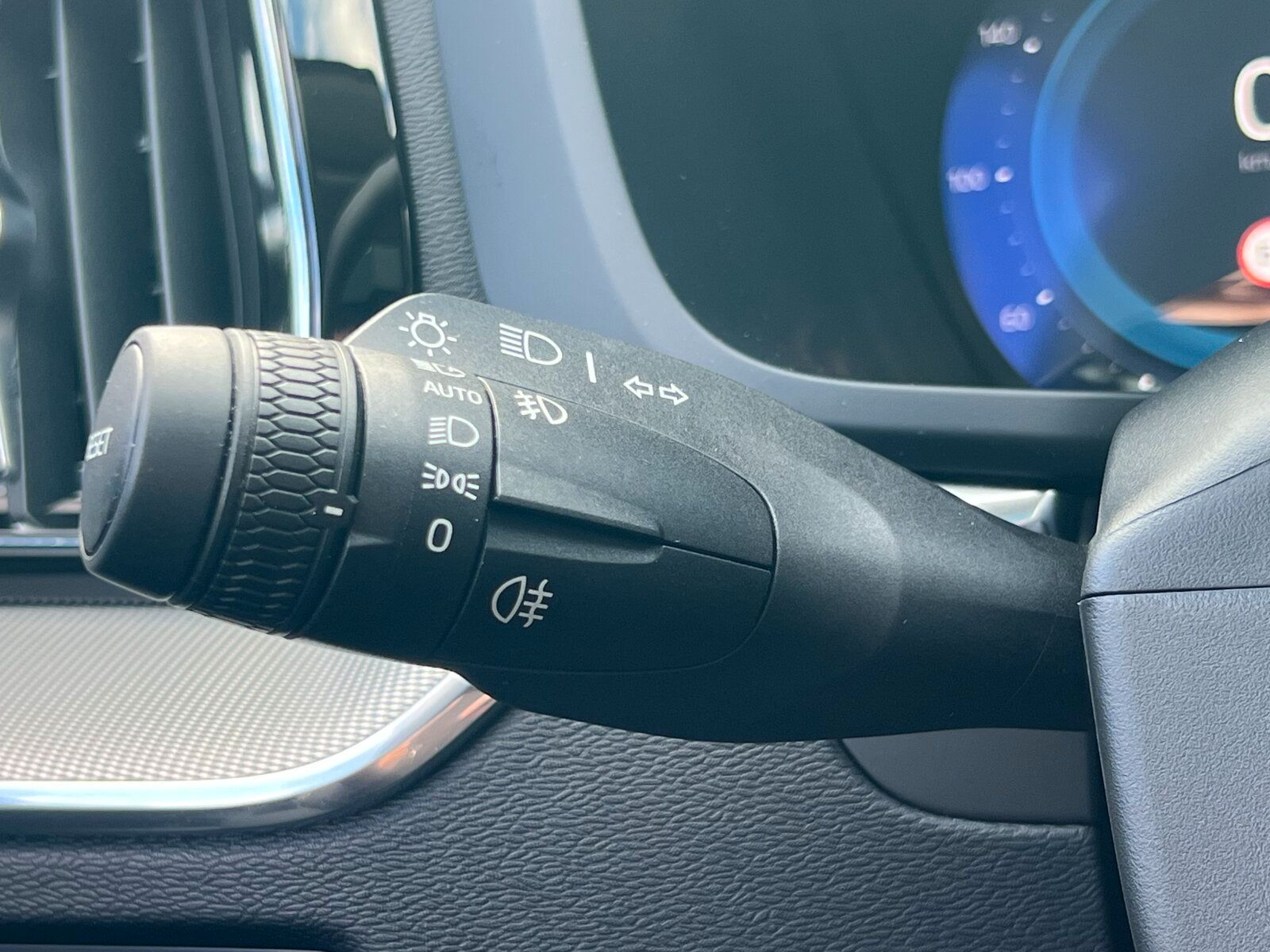 Volvo XC60 T6 Plus Dark AHK|PANO|20"|LEDER|FLED|