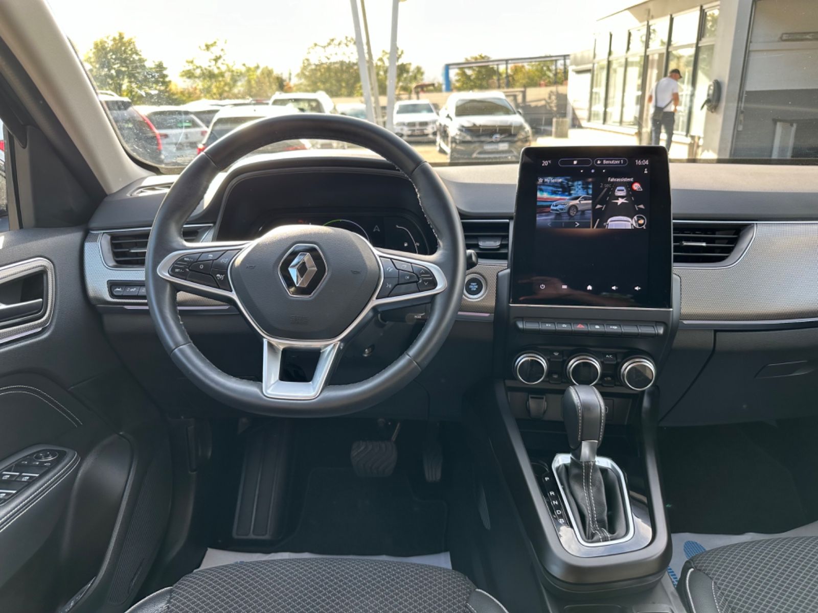 Renault Arkana E-Tech Intens - Samsaru's Car Outlet