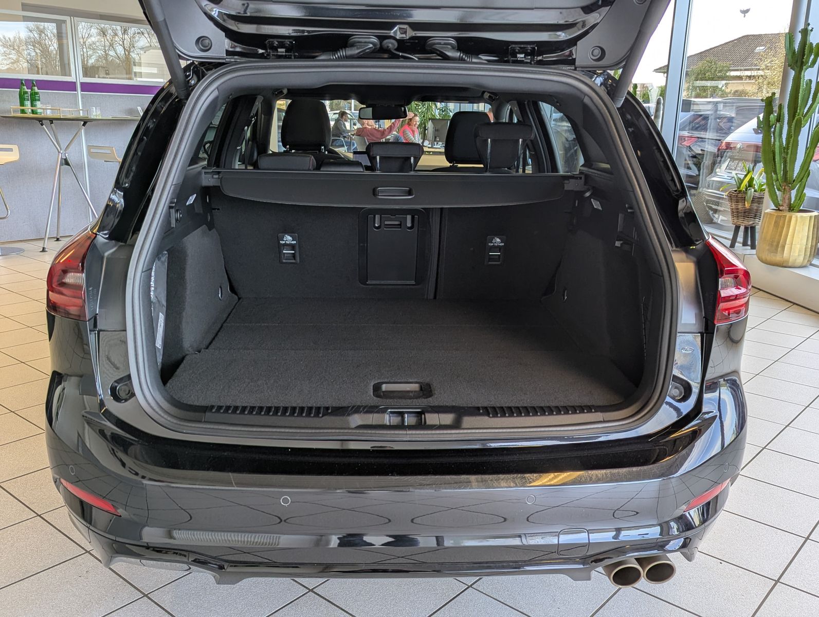 Ford Focus 1.0 ST-Line X Styling Matrix B&O Pano 18"