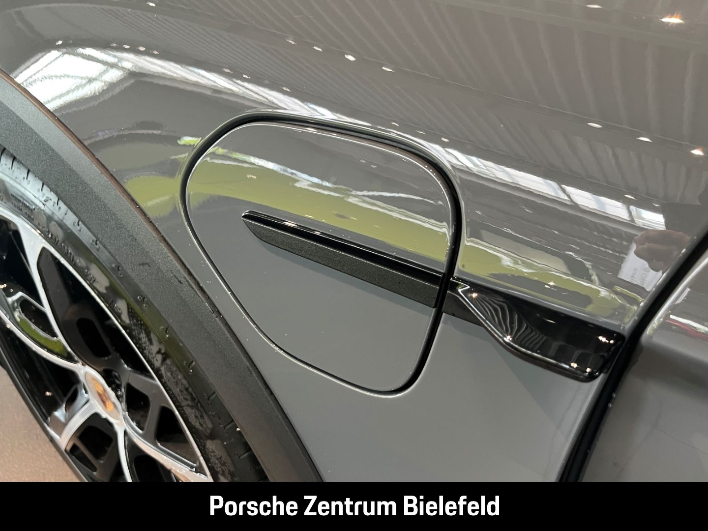 Porsche Taycan 4S Cross Turismo Panorama Luftfederung