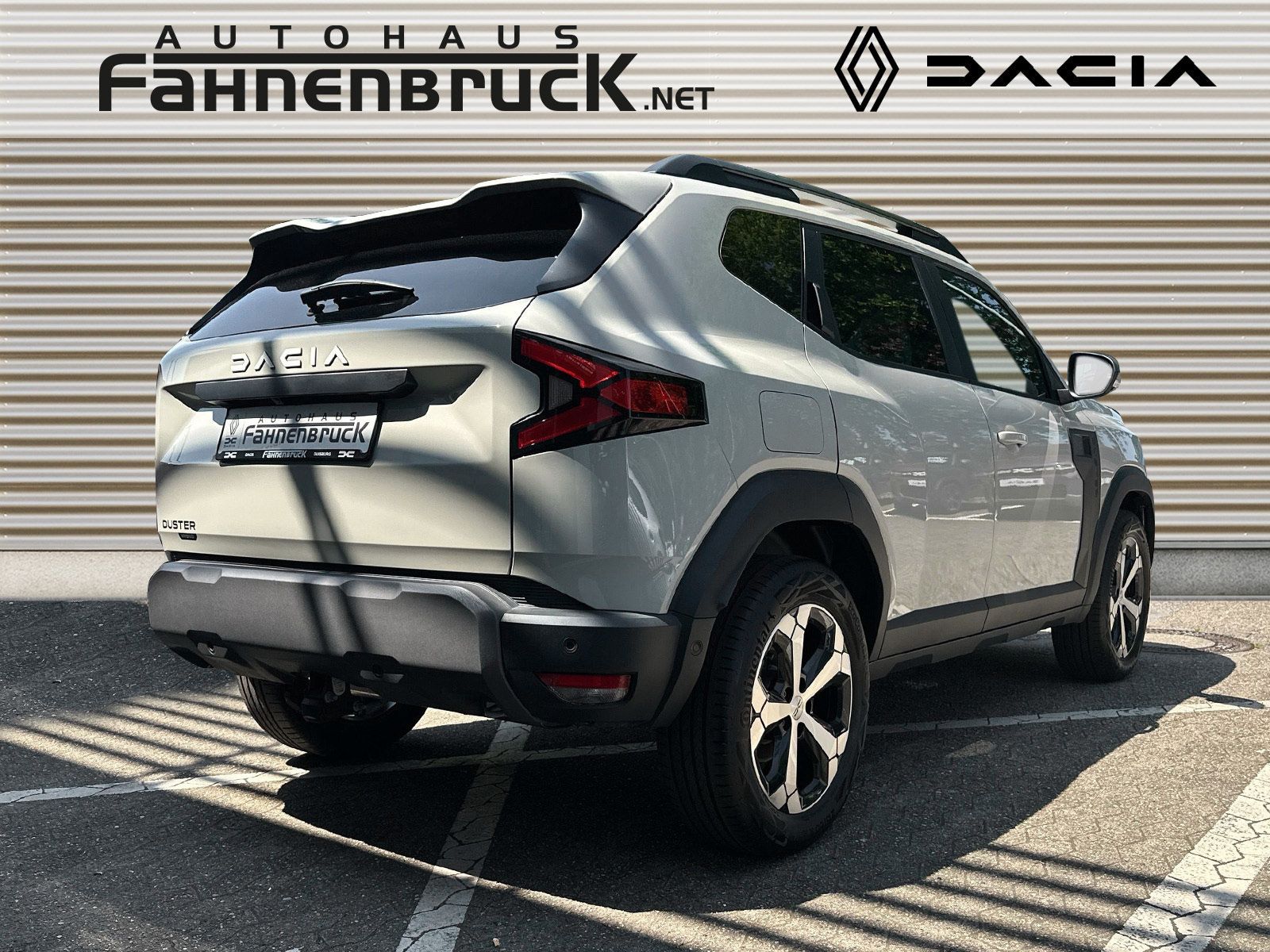 Dacia Duster Journey 1.6 E-TECH Hybrid - Samsaru's Car Outlet