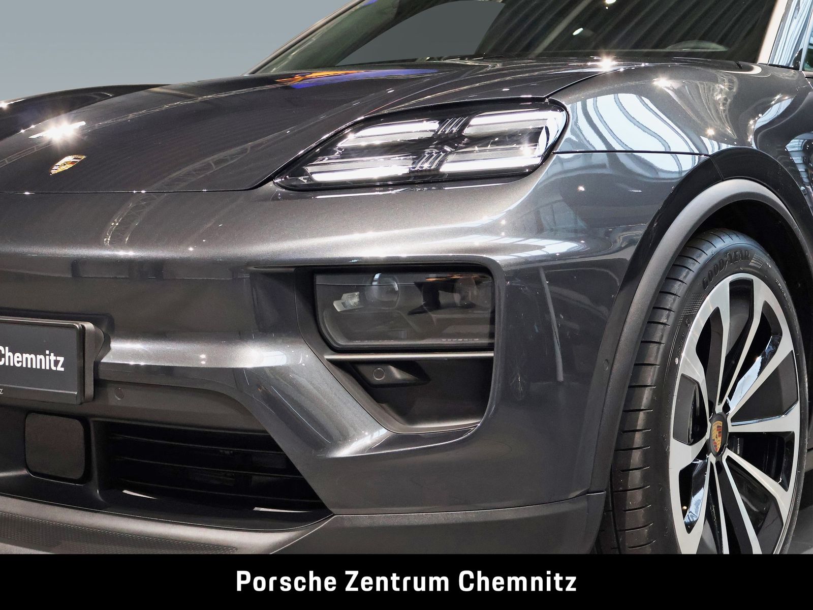 Porsche Macan 4 Electric Luft.;Matrix-LED;4xSitzheiz.;BO