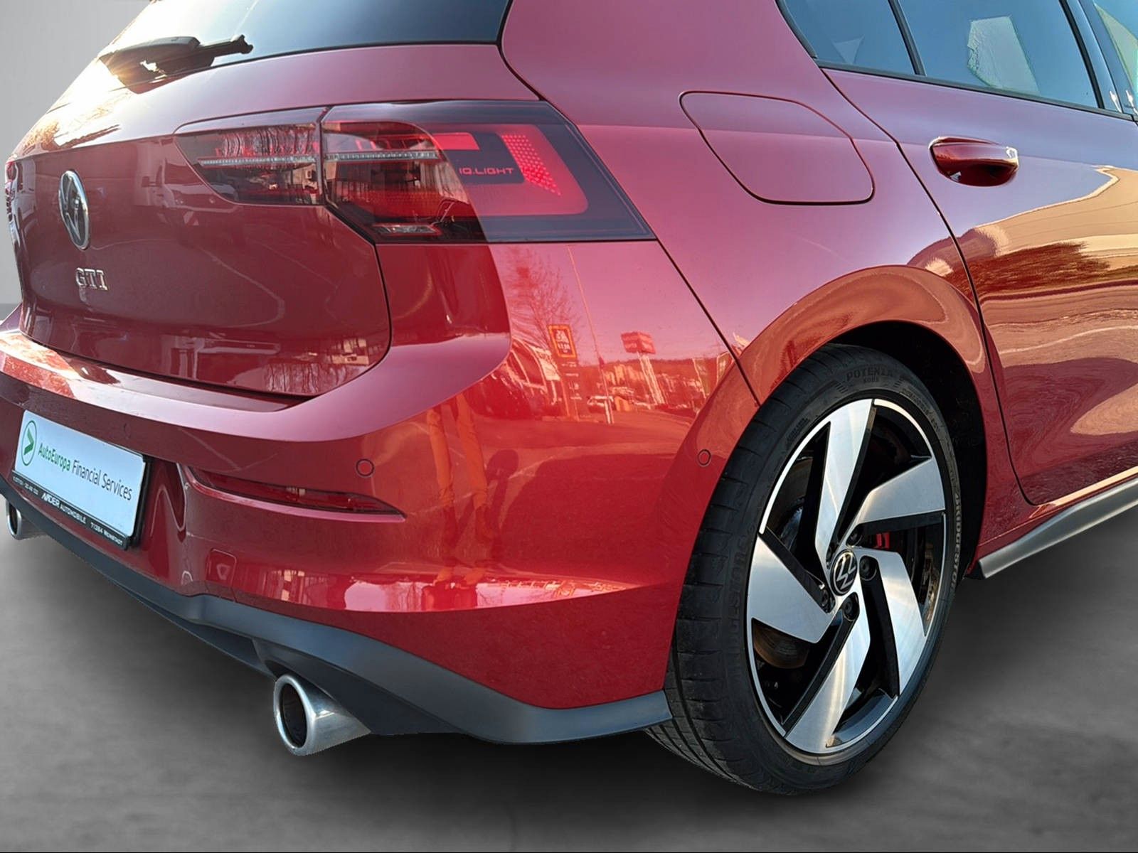 Volkswagen Golf VIII Lim. GTI Matrix | DCC | Pano | Harman