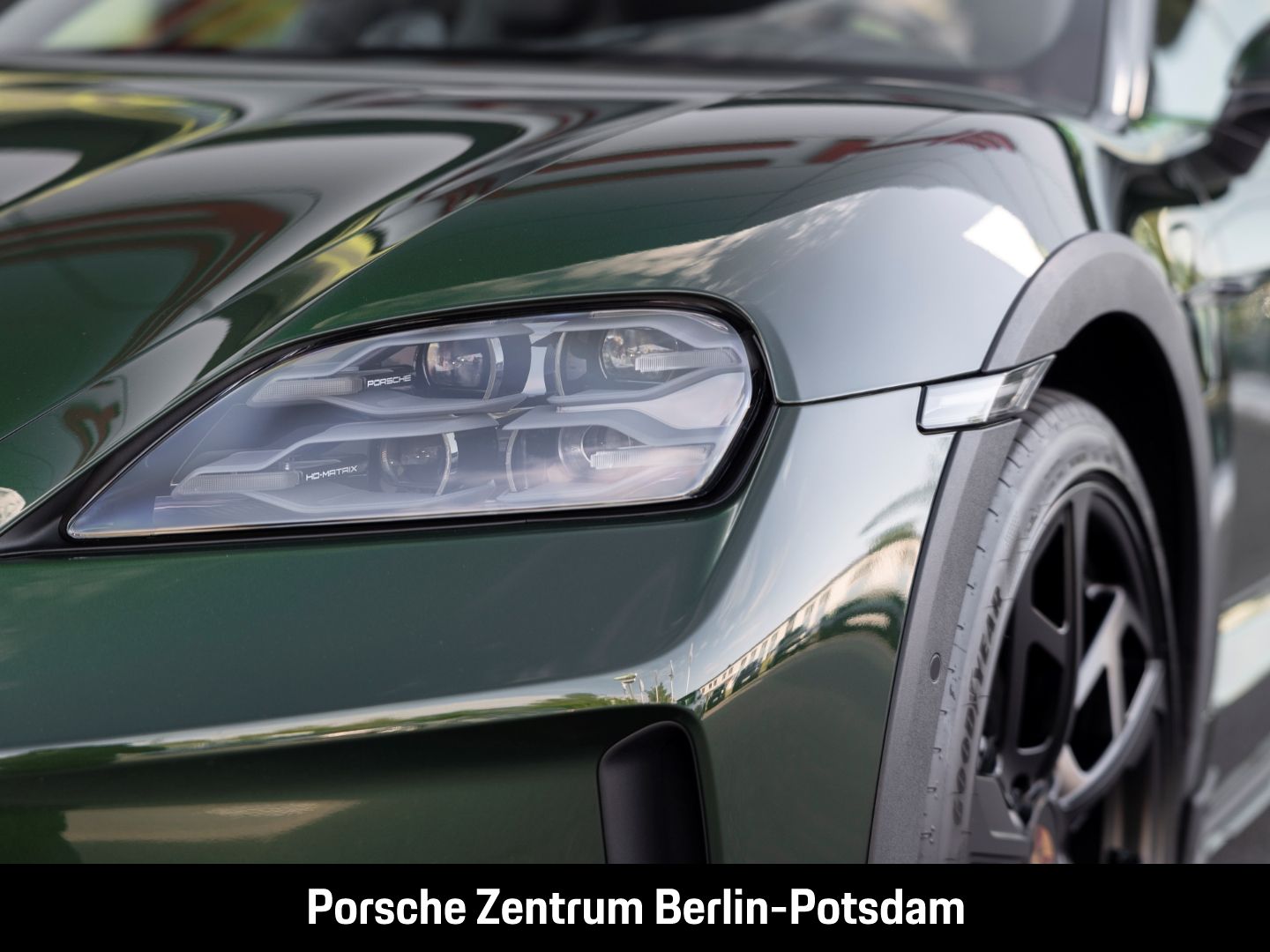 Porsche Taycan 4S Cross Turismo Soft-Close HD-Matrix
