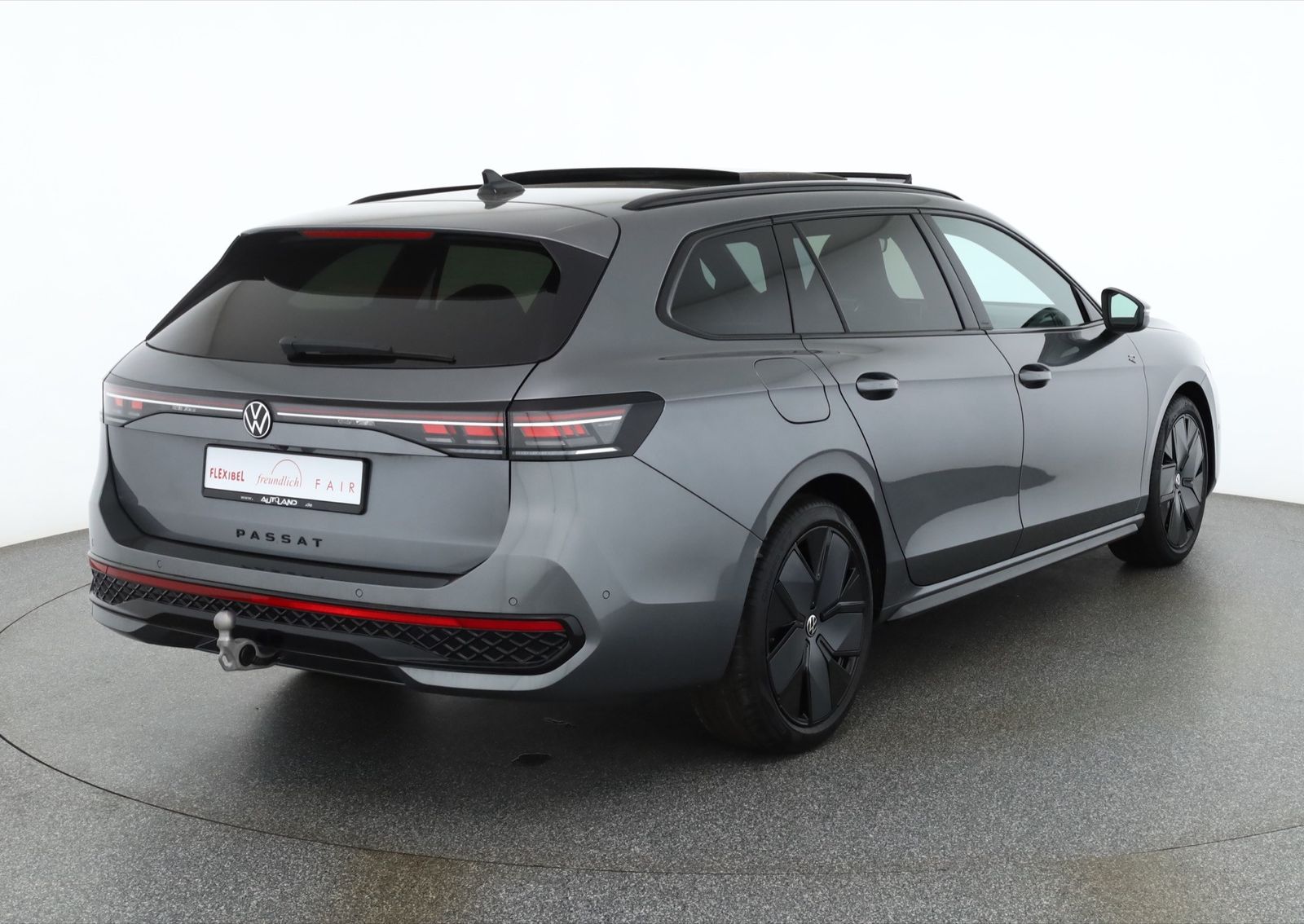 Volkswagen Passat Variant R-Line 2.0 TSI DSG Matrix Pano AH