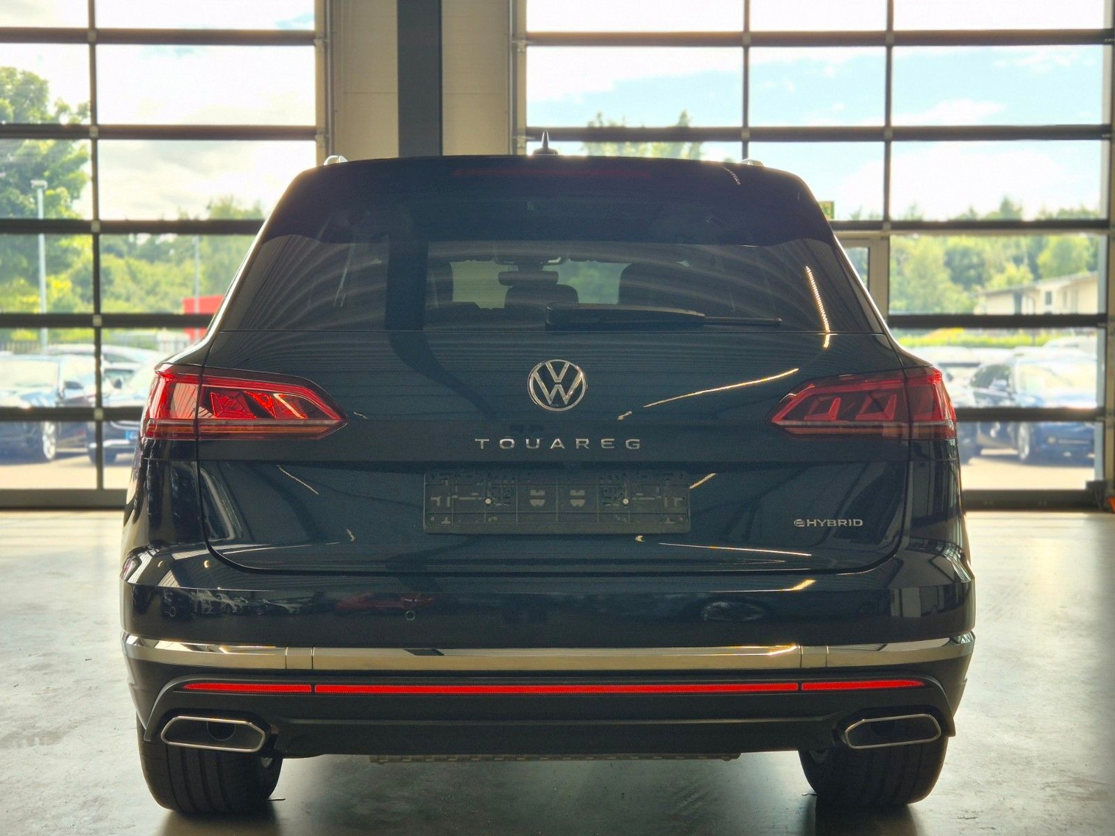 Volkswagen TOUAREG 3.0TSI ELEGANCE 4M eHYBRID - Samsaru's Car Outlet