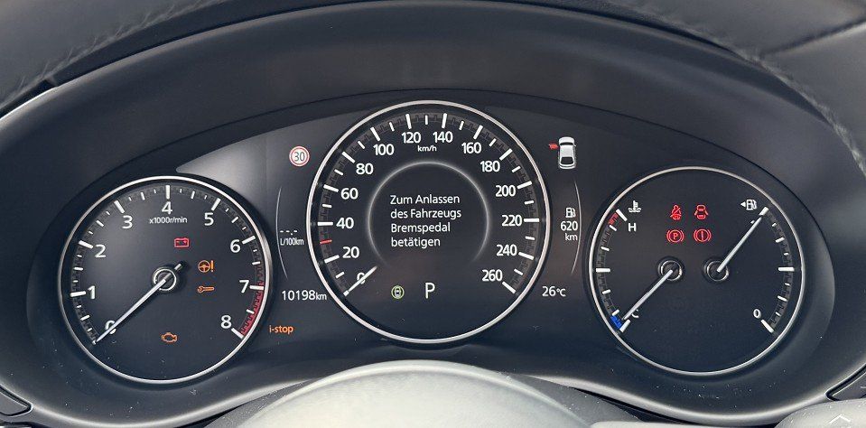 Mazda 3 2.0L e-SKYACTIV G 122ps 6AT FWD Homura