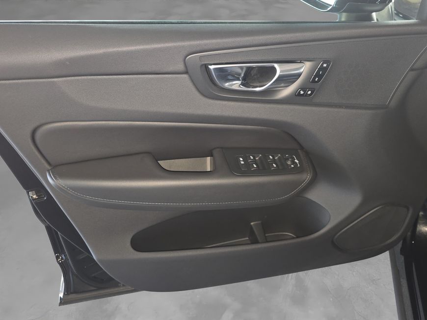 Volvo XC60 B5 B AWD Core