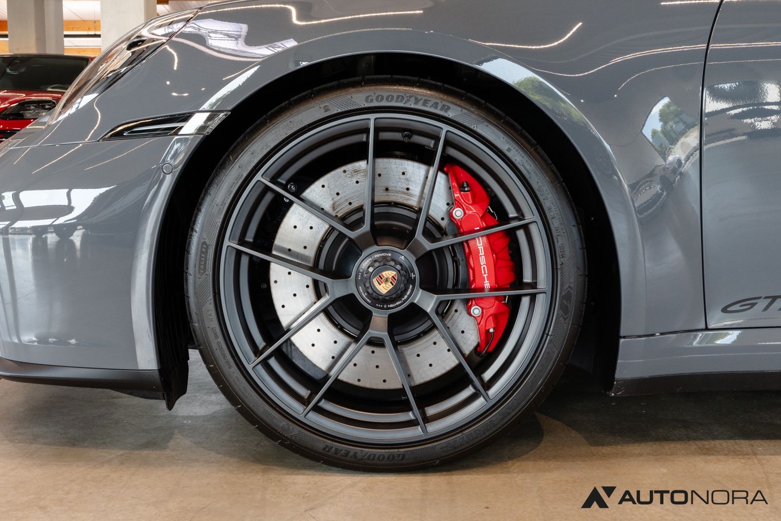 Porsche 911 (992.2) Carrera 4 GTS Lift 18-Wege Matrix