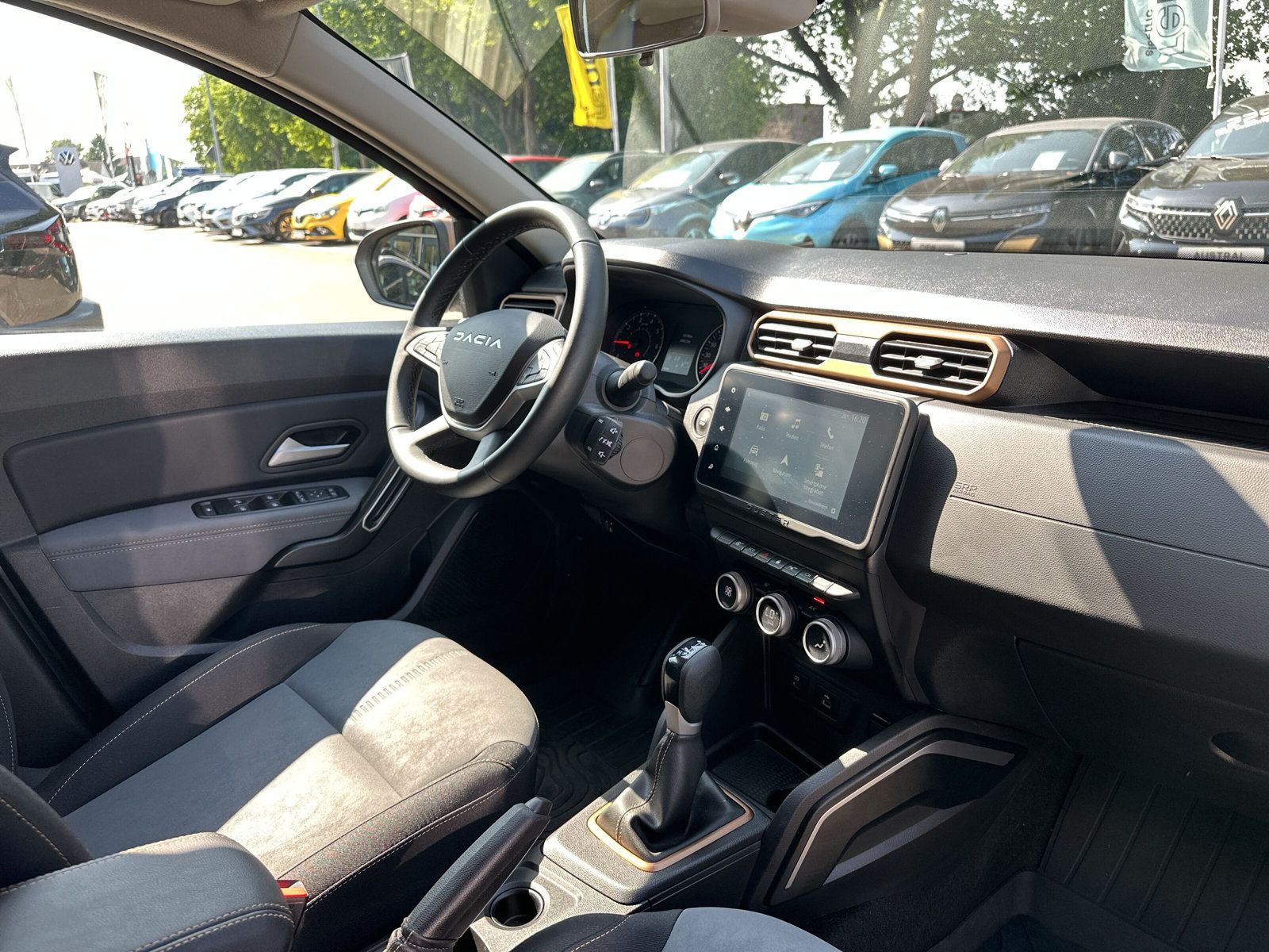 Dacia Duster Extreme 2WD 1.3 TCe 150 - Samsaru's Car Outlet