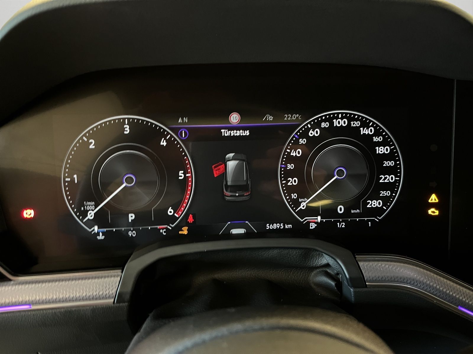 Volkswagen Touareg 3.0 TDI R-Line - Samsaru's Car Outlet