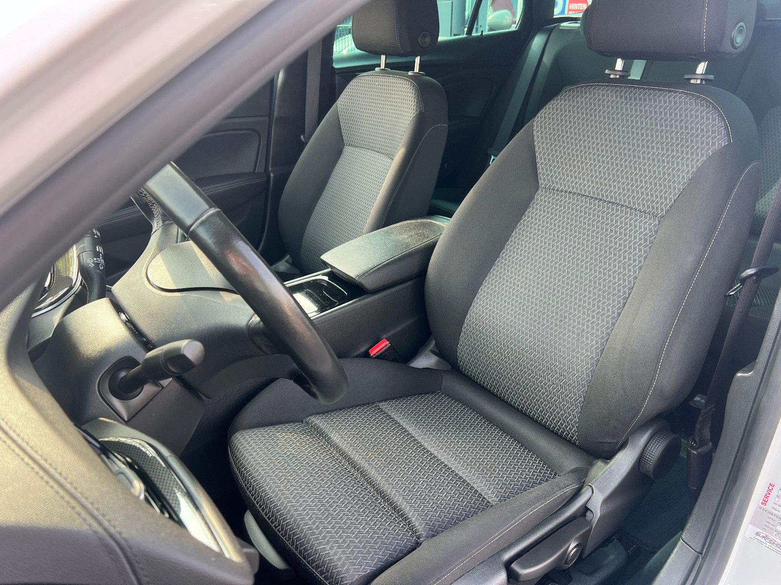 Opel Insignia B Sports Tourer Business - Samsaru's Car Outlet