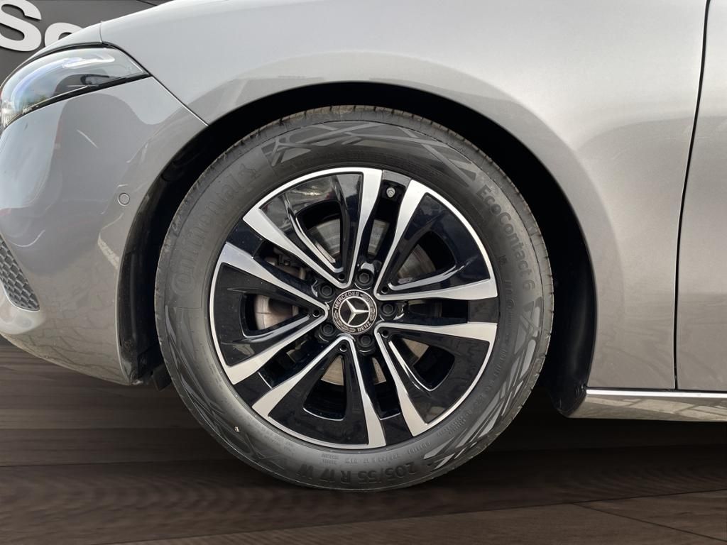 Mercedes-Benz A 180 - Samsaru's Car Outlet