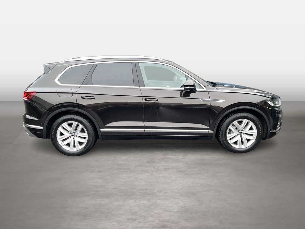 Volkswagen Touareg 3.0 TDI 4Motion tiptronic - Samsaru's Car Outlet
