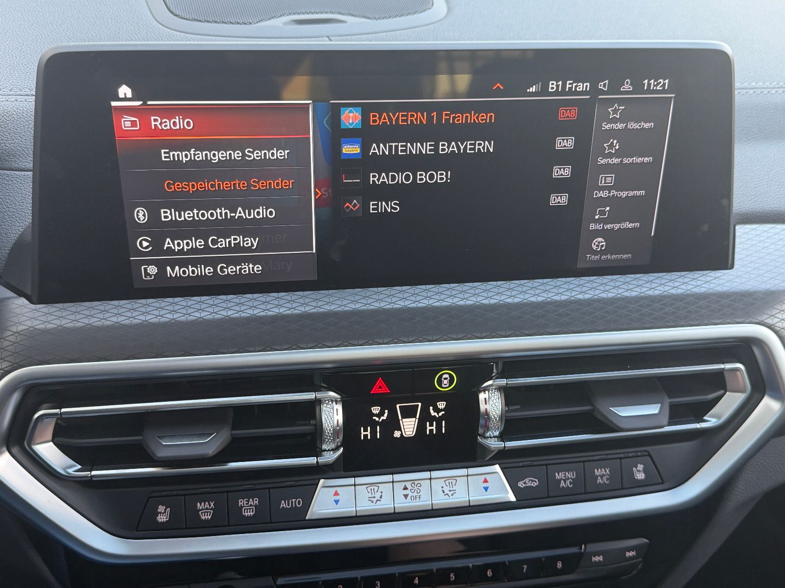 BMW X3 xDrive20d M Sport (AHK,Pano,20",Memory)