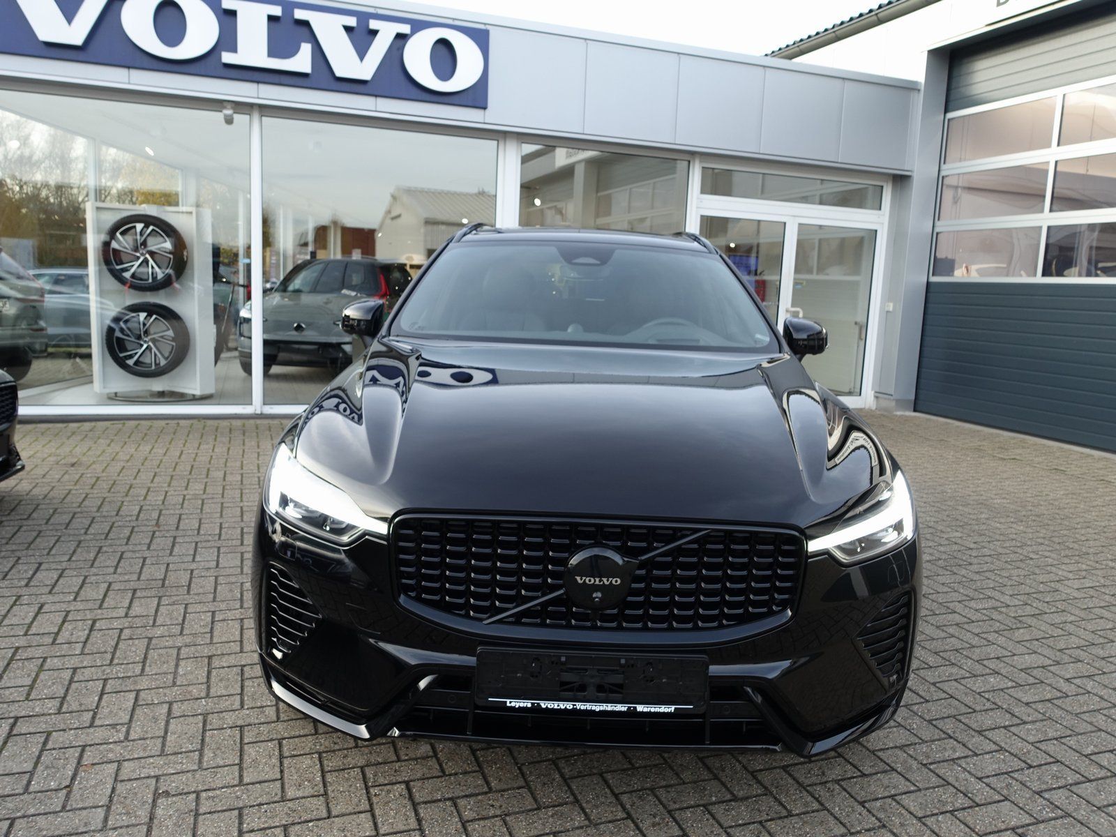 Volvo XC60 Black Edition Plus T6 AWD/360°/Pano/H&K/BLS