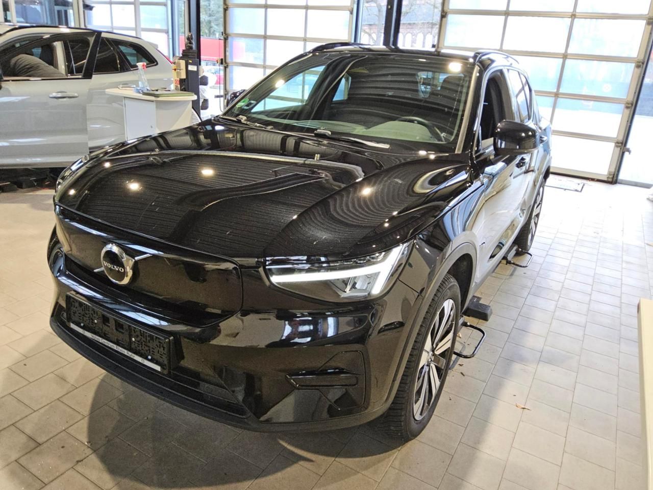 Volvo XC40 PURE ELECTRIC CORE AHK+MET+STANDHZ+KAMERA+