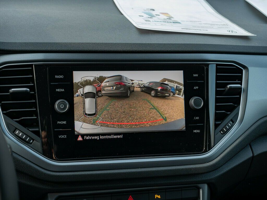Volkswagen T-Roc 1.5 TSI Active - Samsaru's Car Outlet