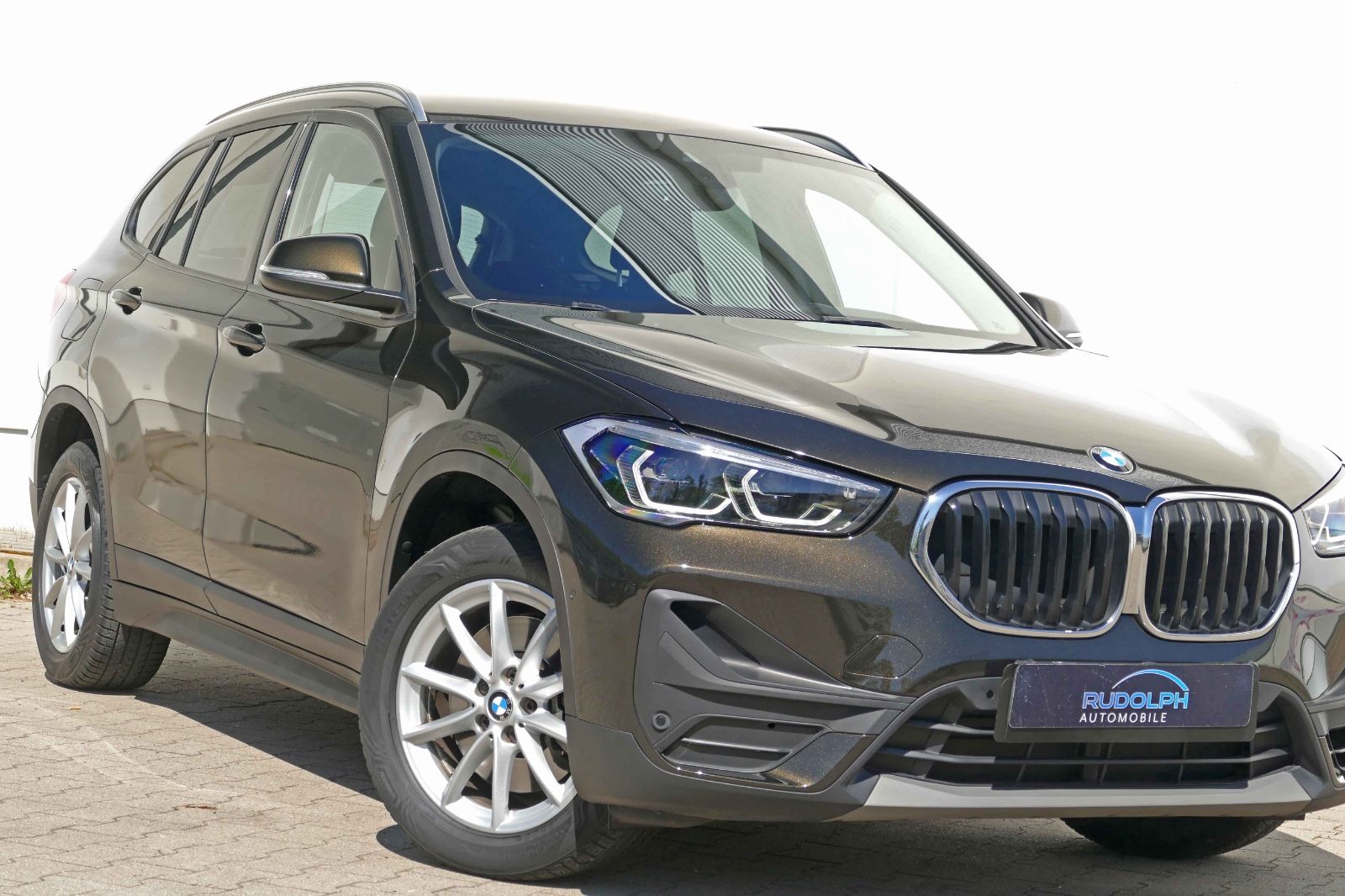 BMW X1 xDrive 20i Advantage - Samsaru's Car Outlet