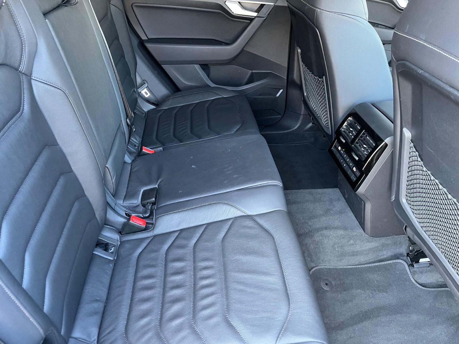 Volkswagen Touareg 3.0 TDI  4Motion Luftfahr Leder AHK LED