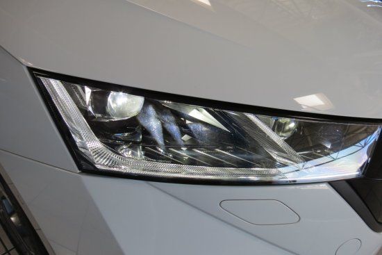 Skoda Octavia Combi 2.0 TSI RS - Samsaru's Car Outlet