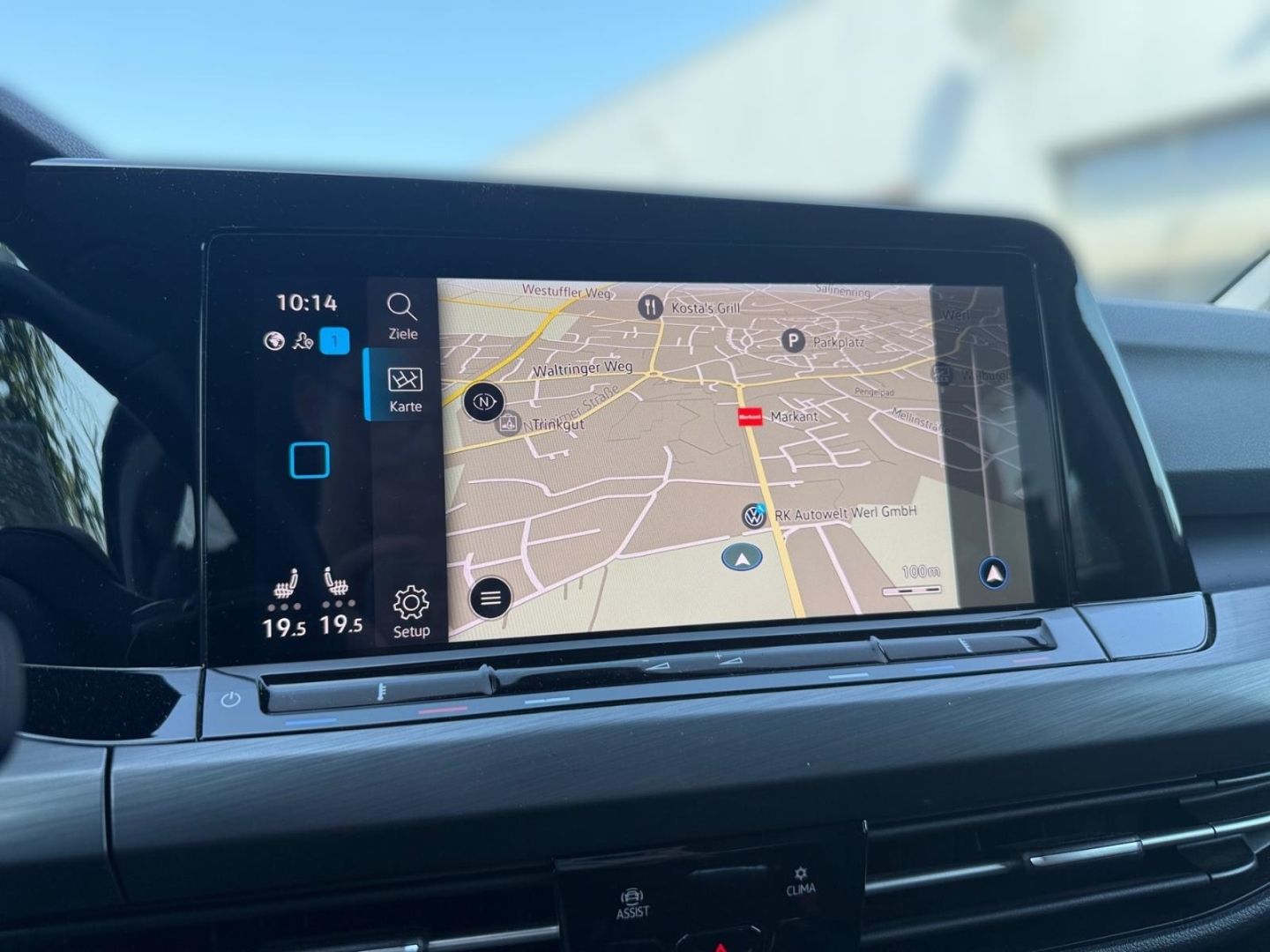 Volkswagen Golf 8 VIII Style 1.5 TSI - Samsaru's Car Outlet