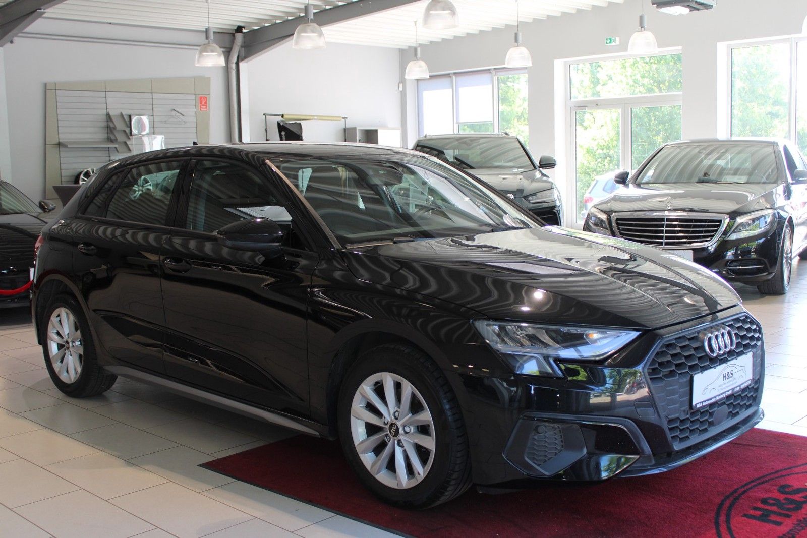 Audi A3 35 TFSI DSG advanced - Samsaru's Car Outlet