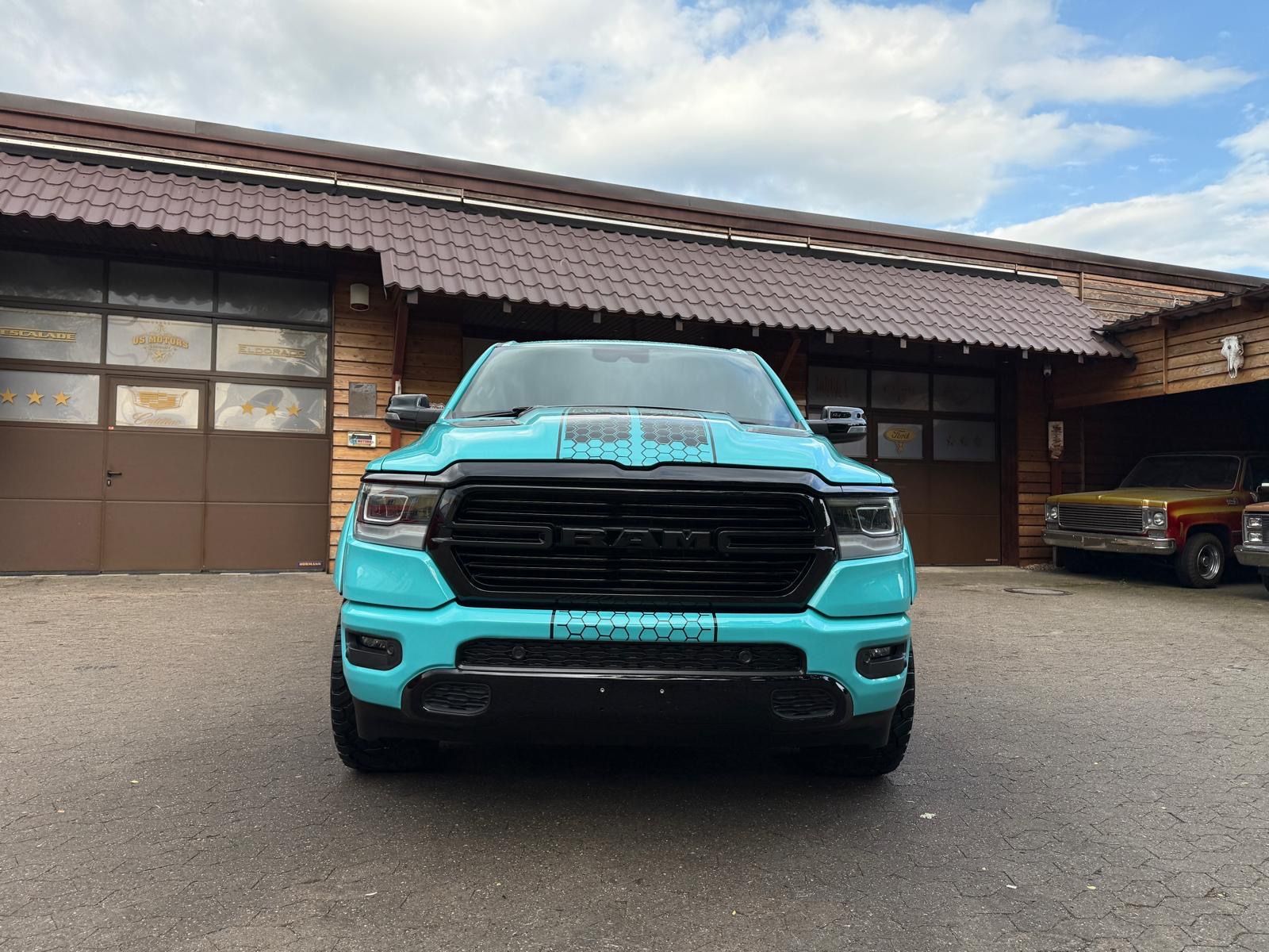 Dodge LARAMIE*OFFROAD*LONGBED*LIFT*AHK*NAVI*GARANTIE