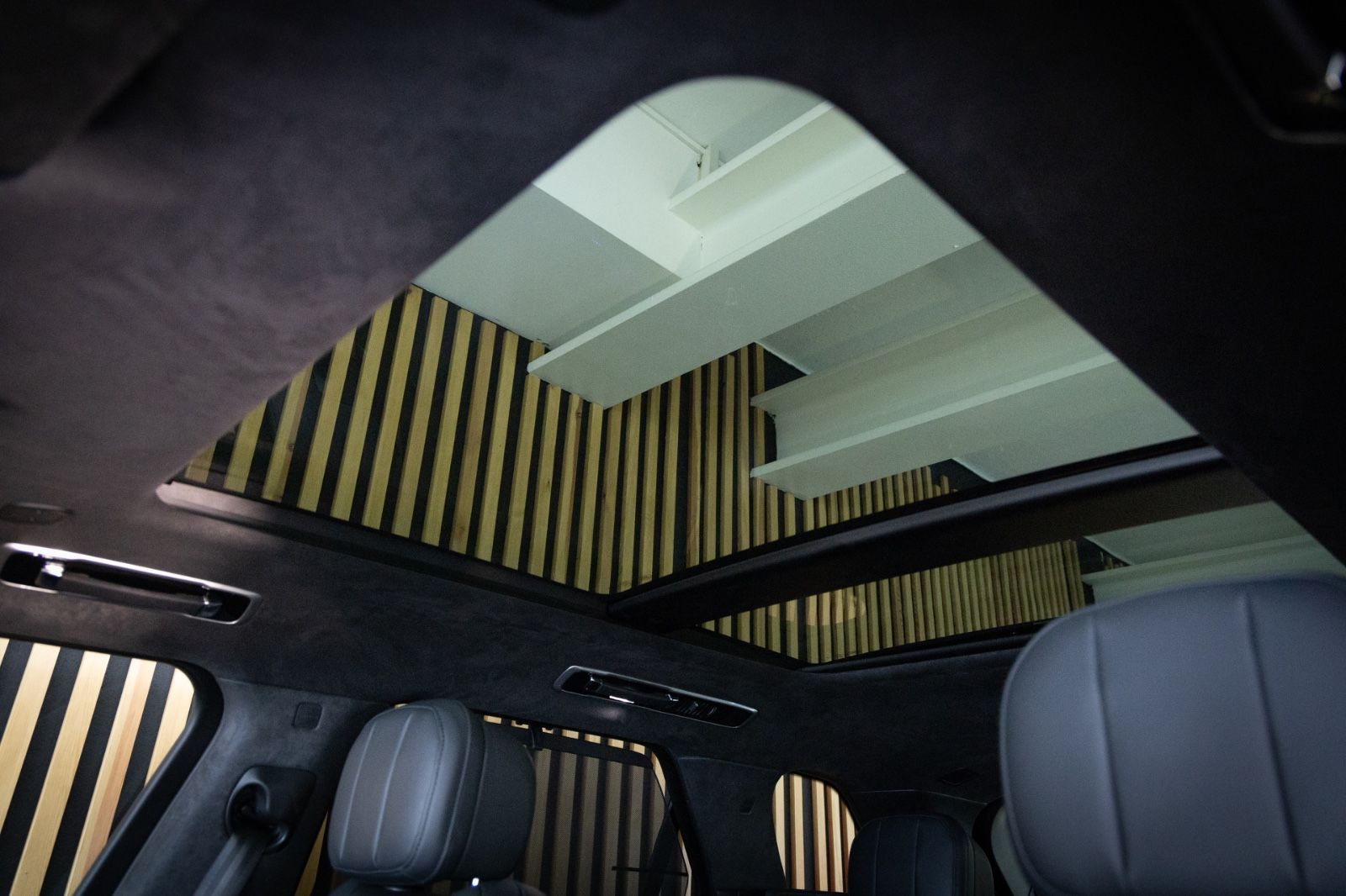 Range Rover Sport D350 First Edition - Samsaru's Car Outlet