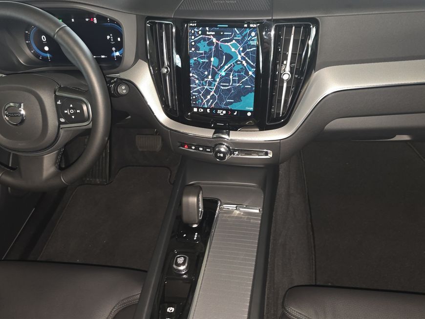 Volvo XC60 B5 B AWD Core