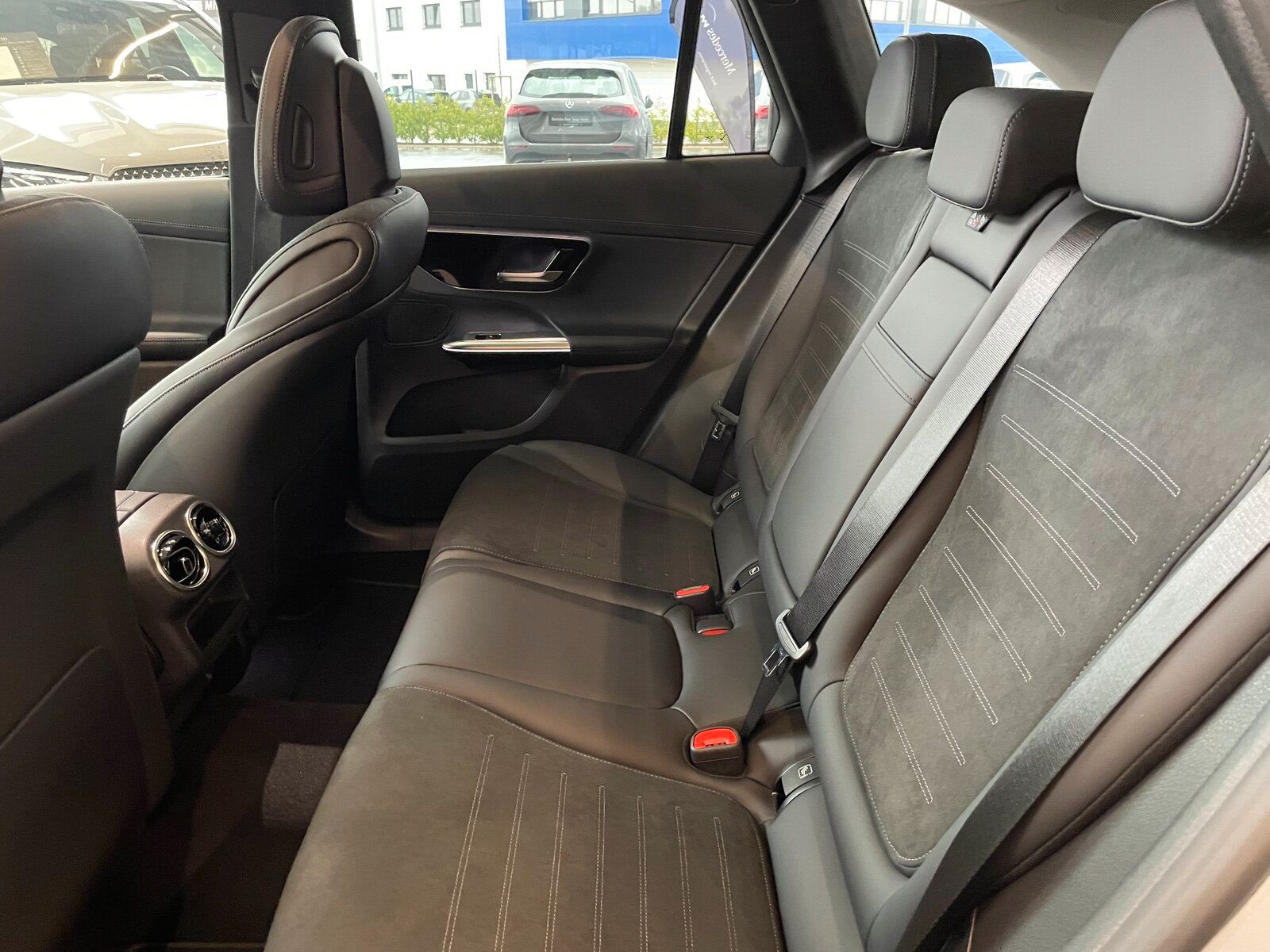 Mercedes-Benz GLC 300 4M AMG ADVANCED+ PANO DIGITALLIGHT AHK