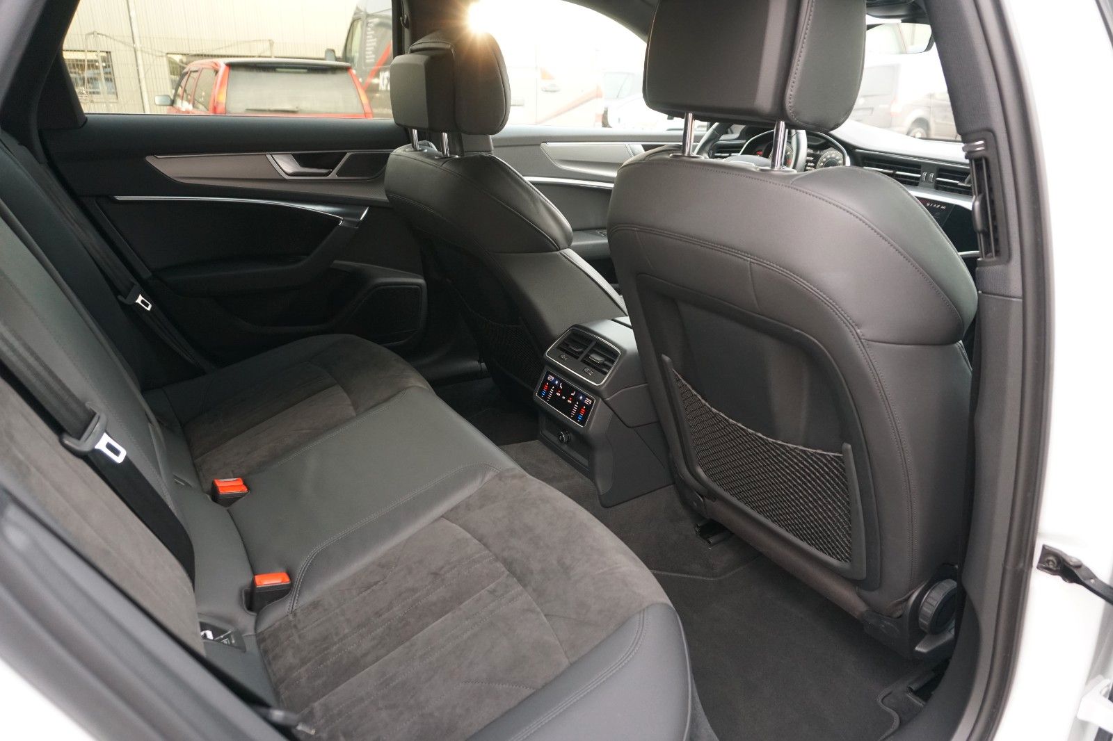 Audi A6 Avant 40 TDI Sport - Samsaru's Car Outlet