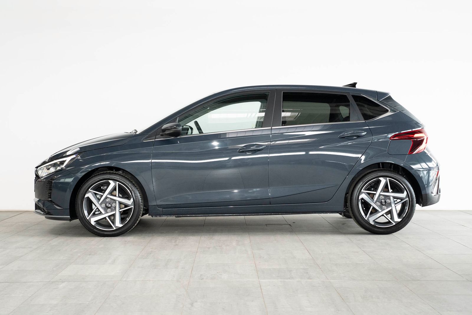 Hyundai i20 Prime 1,0 T-GDi 100 PS 7-DCT  2WD Licht BOSE