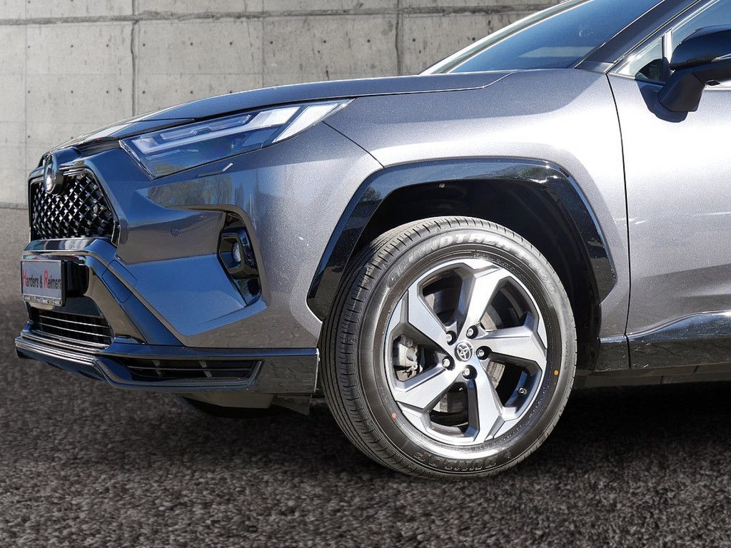 Toyota RAV 4 Plug-in Hybrid 4x4 AHK 1850 KG HUD teampla