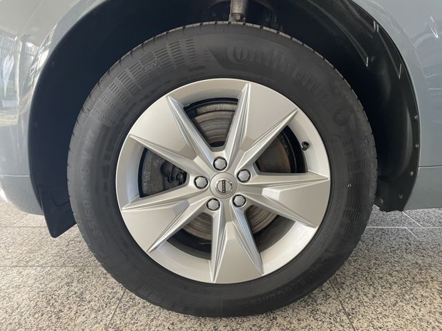 Volvo XC60 Core AWD 2.0 NAVI+SITZHEIZ+KAMERA+AHK+LED