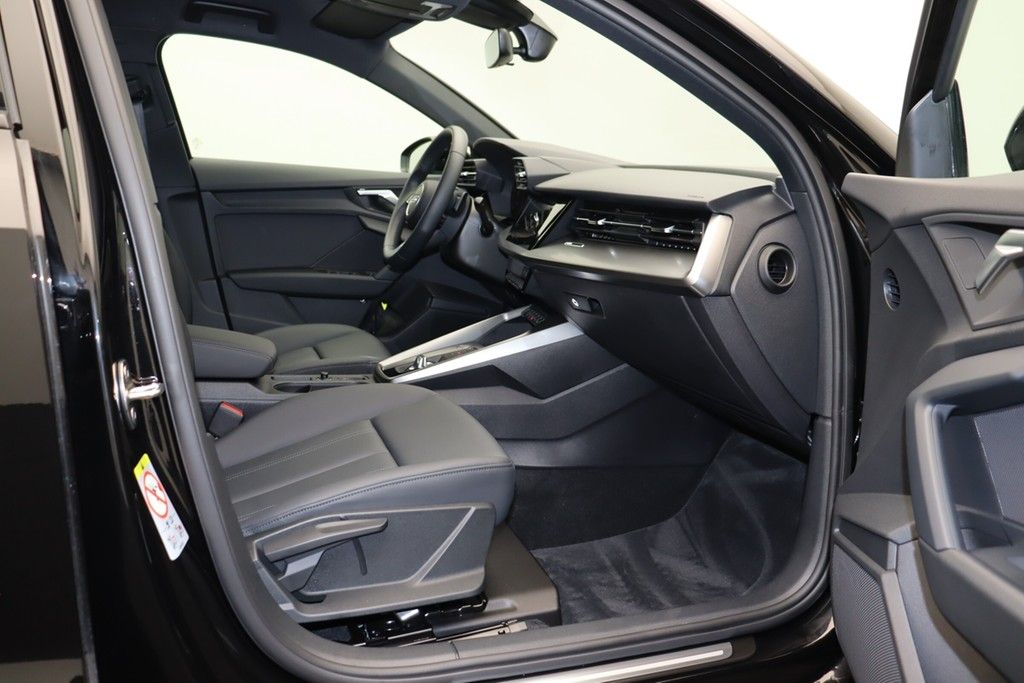 Audi A3 Sportback 35 TFSI . Virt.Cockpit LED Navi