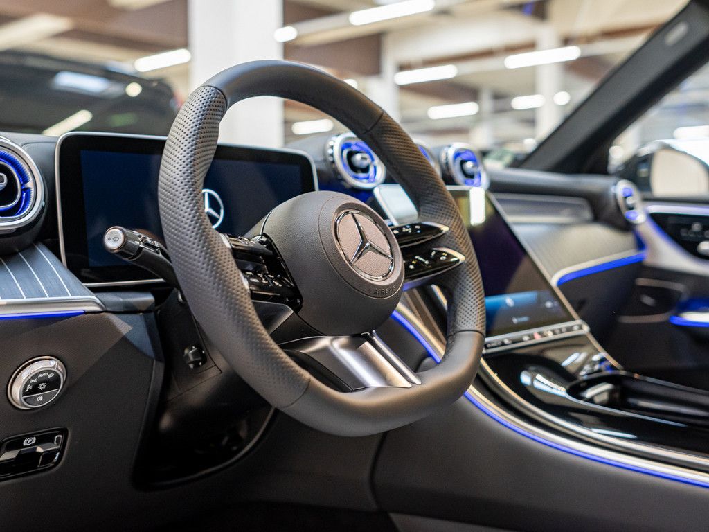 Mercedes-Benz GLC 220 d 4M Edition AMG Line AHK Abstandstemp.