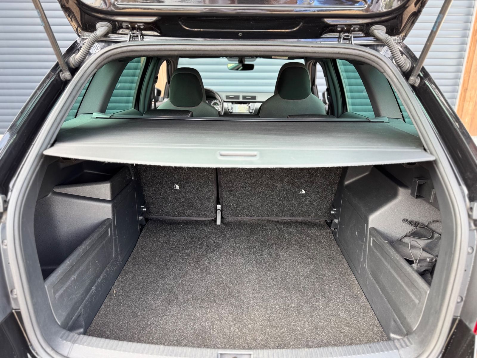 Skoda Fabia Monte Carlo - Samsaru's Car Outlet