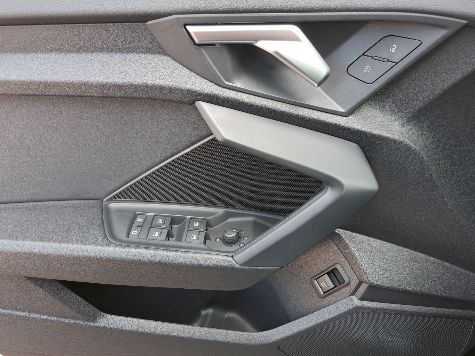 Audi A3 Sportback advanced 40 TFSIe S tronic NAV APP