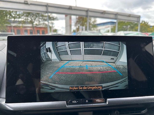 Toyota C-HR 2,0l Hybrid 4x2 Black&White