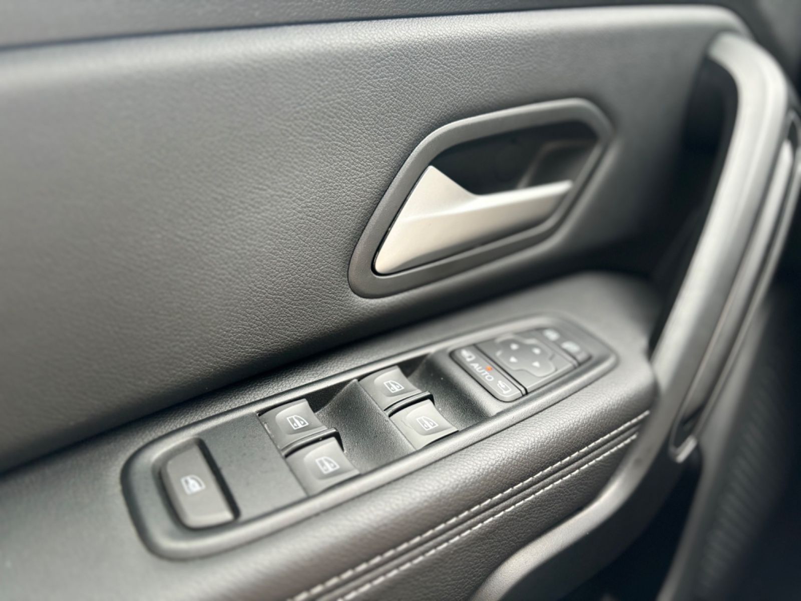 Dacia DUSTER II - Samsaru's Car Outlet