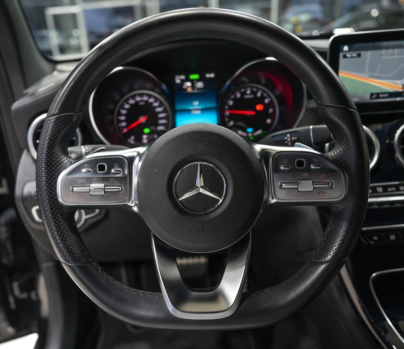 Mercedes-Benz GLC 300 e Coupe 4M *AMG-LINE*LEDER*NAVI*LED*1.HD