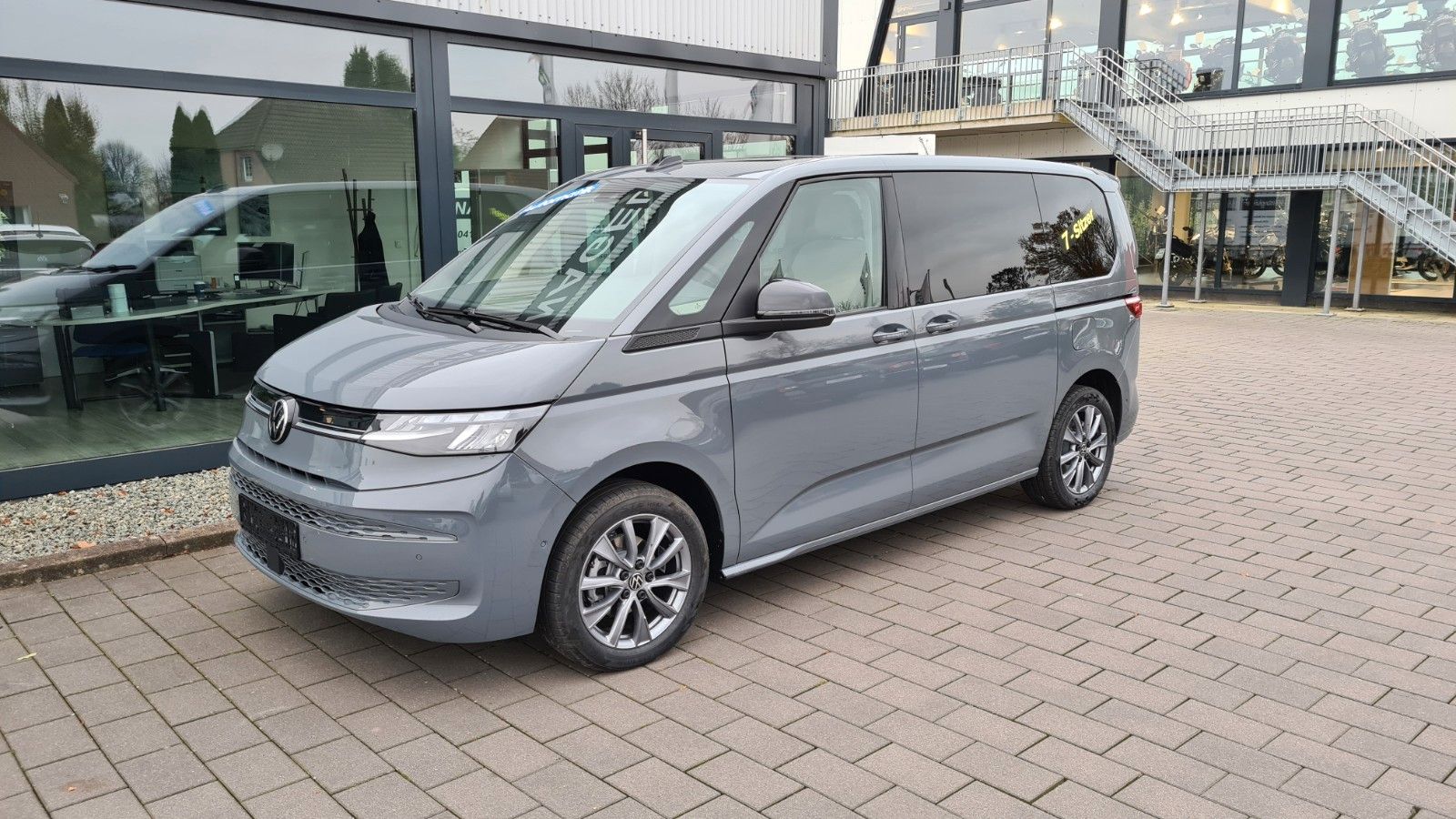 Volkswagen T7 Multivan Diesel - Samsaru's Car Outlet
