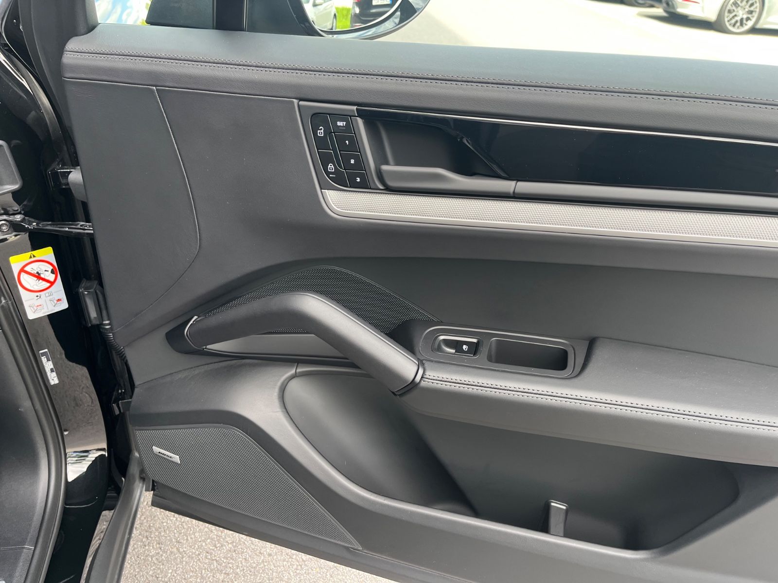 Porsche Cayenne Coupe-BOSE-LUFT-BOSE-ABGAS