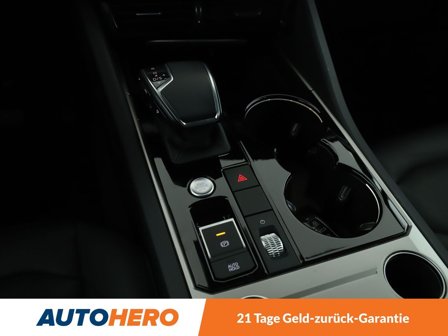 Volkswagen Touareg 3.0 eHybrid Elegance 4Motion - Samsaru's Car Outlet